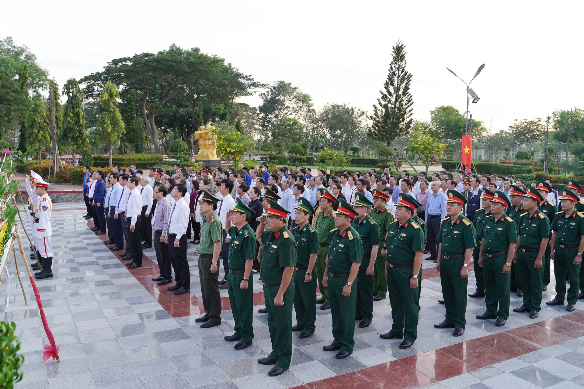 Provincial leaders visited Martyrs Cemetery